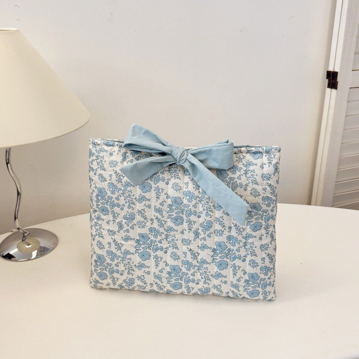 Quilted Bow Book Cover Protective Cover Washable Female Gift Girl Book Lover Gift (Blue Flower 32*27cm)