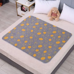 High Capacity Absorbent Mattress Pad 100x150cm, 4-Layer Waterproof Layer, Non-Slip, Pumpkin Print, Warm Country Style