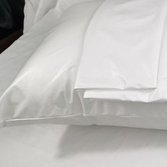 Waterproof Pillow Protector Polyester Fiber White Comfortable 16.9x28.7in Pillow Covers for Sleeping