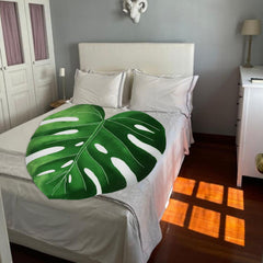 Leaf Flannel Blanket Multi Functional Leaf Shape Blanket for Picnic Office