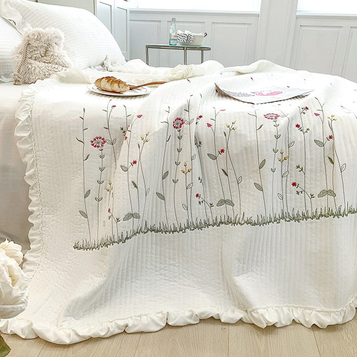 Cotton Quilt Pure Color Home Fashion Elegant Tencel Embroidery Pattern Cotton Summer Cooling Quilt White 2 X Pillowcase 48x74