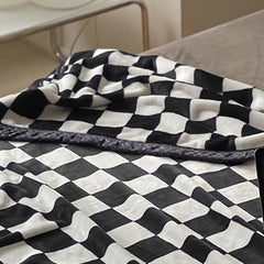 Simple Vintage Checkerboard Blanket Autumn Winter Warm Nap Throw Blanket Flannel Fleece Sofa Leisure Blanket Modern Black 150