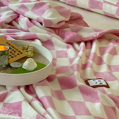 Simple Vintage Checkerboard Blanket Autumn Winter Warm Nap Throw Blanket Flannel Fleece Sofa Leisure Blanket Baby Pink 150x20