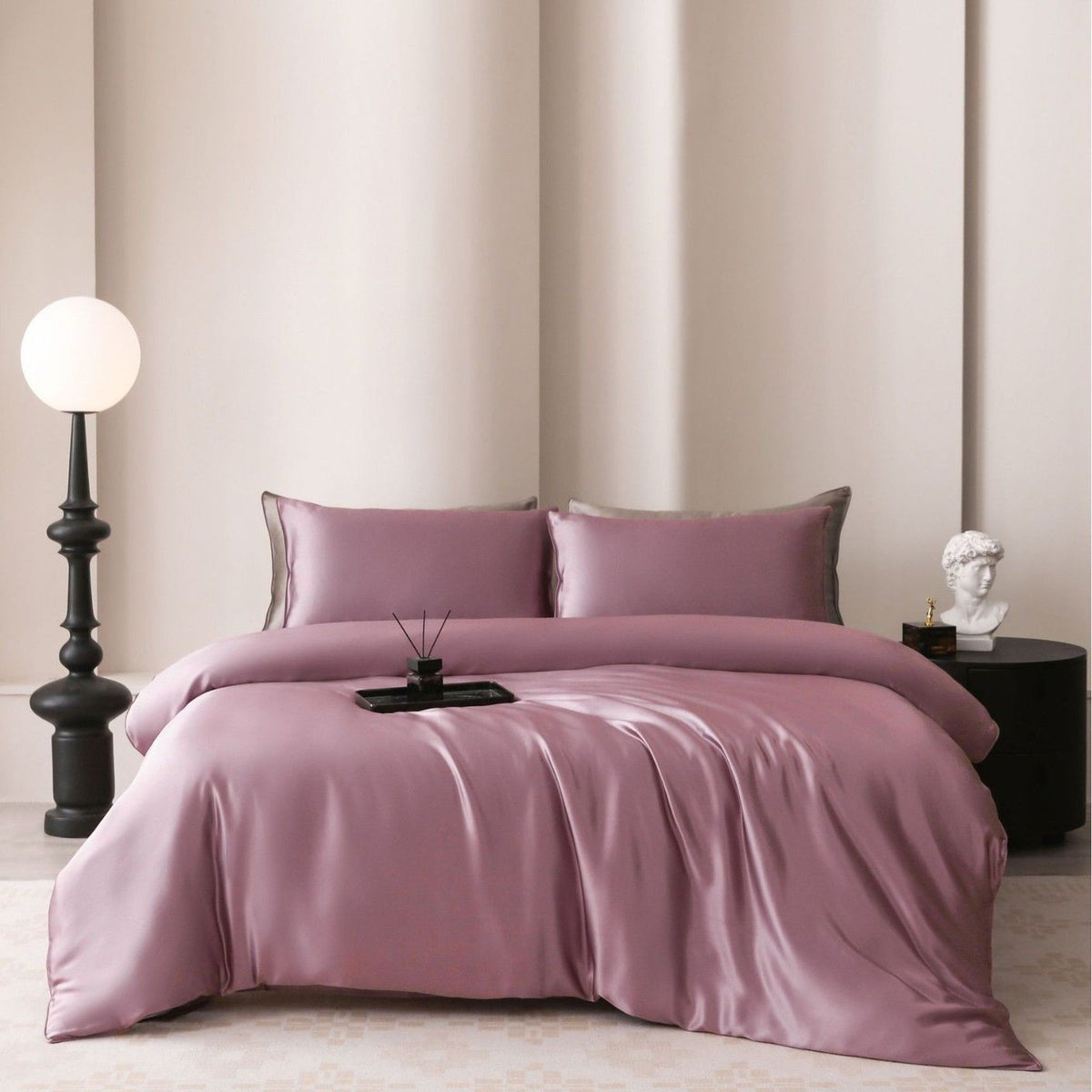 Oval Silk Workshop 22 Momme Silk Four Piece Set 1.5 m bed (2x 2.3 m quilt cover 2.3x 2.5 m bed sheet)