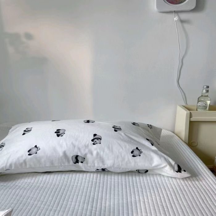 Lu Mi Er - Cotton Floral Pillowcase - Chubby Panda - 48x74