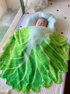 Cute Cabbage-Shaped Fleece Blanket – Fun and Cozy Throw for Naps, Office Use, Air Conditioning, or Baby Swaddling (Green & Wh