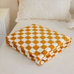 Yellow and white checkered pattern Double-Sided Plaid Fleece Blanket – 100×150cm Machine Washable, No-Shedding Flannel Throw 