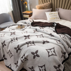 Green Lucky Four-Leaf Clover 100x150CM Premium Double-Sided Print Flannel Blanket - Soft All-Season Air Conditioning Throw fo