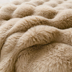 Brown Luxury Tuscany Fleece Rabbit Fur Bubble Blanket (140 x 200 CM) - Double-Sided Thickened Soft Plush Bedding & Sofa Throw