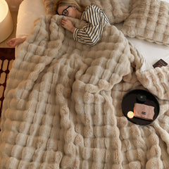 Brown Luxury Tuscany Fleece Rabbit Fur Bubble Blanket (180 x 200 CM) - Double-Sided Thickened Soft Plush Bedding & Large Bed 