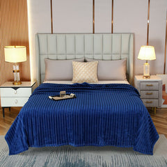150*200cm Blue Solid Colour Flannel Throw Blanket - Thick Double-Sided Fleece with Ribbed Texture - Soft throw blanket& Light