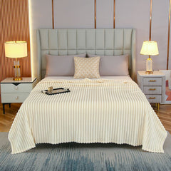 100*150cm Beige Solid Colour Flannel Throw Blanket - Thick Double-Sided Fleece with Ribbed Texture - Soft throw blanket& Ligh