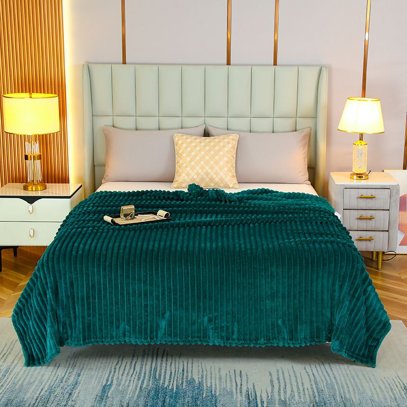 200*230cm Green Solid Colour Flannel Throw Blanket - Thick Double-Sided Fleece with Ribbed Texture - Soft throw blanket& Ligh