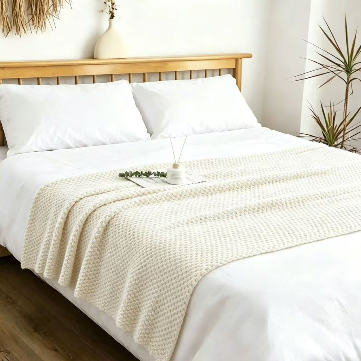 Beige 110*150cm Nordic Style Tassel Knit Throw Blanket - Soft Polyester Sofa Blanket with Pineapple Texture - Breathable & Li