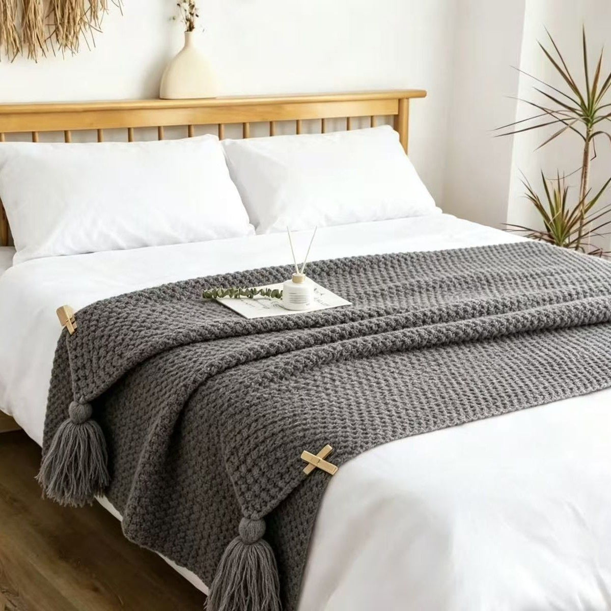 Grey 110*150cm Nordic Style Tassel Knit Throw Blanket - Soft Polyester Sofa Blanket with Pineapple Texture - Breathable & Lig