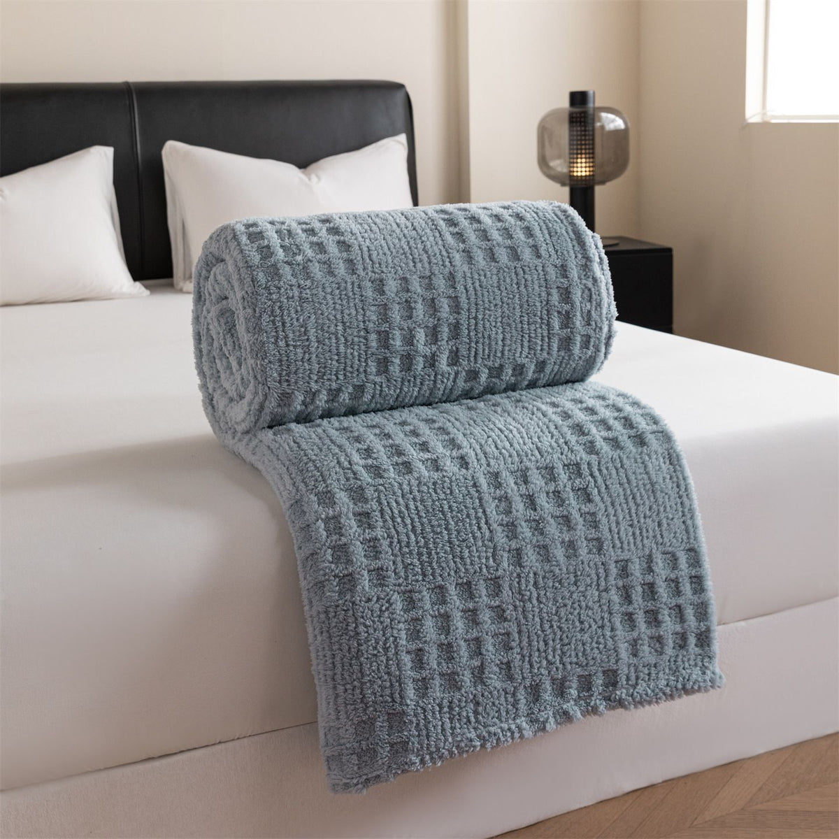 Blue-gray 180*200cm Thickened Double-Sided Plush Waffle Weave Throw Blanket - Anti-Static Taffeta Velvet & Flannel Fleece - W