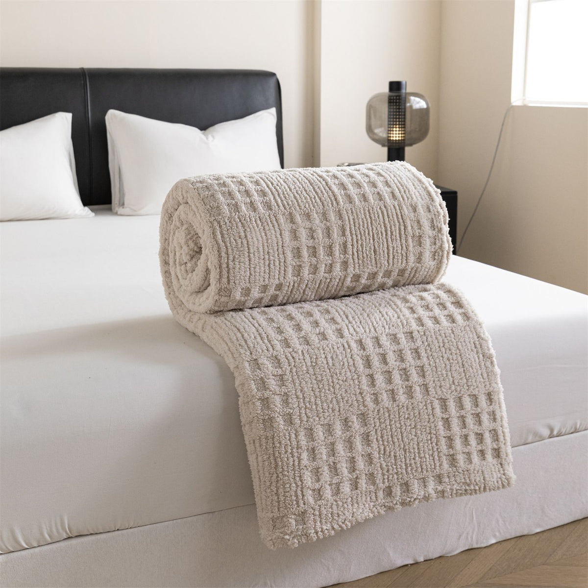 Light coffee color 180*200cm Thickened Double-Sided Plush Waffle Weave Throw Blanket - Anti-Static Taffeta Velvet & Flannel F