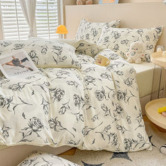 Rose Print Bedding Set - 3 Piece Set - Quilt Cover 229 x 229 cm with 2 Pillowcases 51 x 66 cm - White and Black Floral