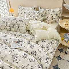 Rose Print Bedding Set - 3 Piece Set - Quilt Cover 264 x 229 cm with 2 Pillowcases 51 x 66 cm - White and Black Floral