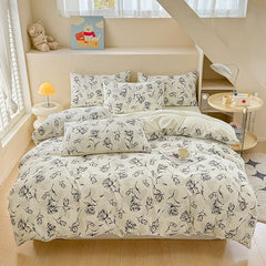 Rose Print Bedding Set - 3 Piece Set - Quilt Cover 264 x 229 cm with 2 Pillowcases 51 x 66 cm - White and Black Floral