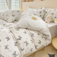 Butterfly Print Bedding Set - 3 Piece Set - Quilt Cover 200 x 229 cm with 2 Pillowcases 51 x 66 cm - White and Black Butterfl