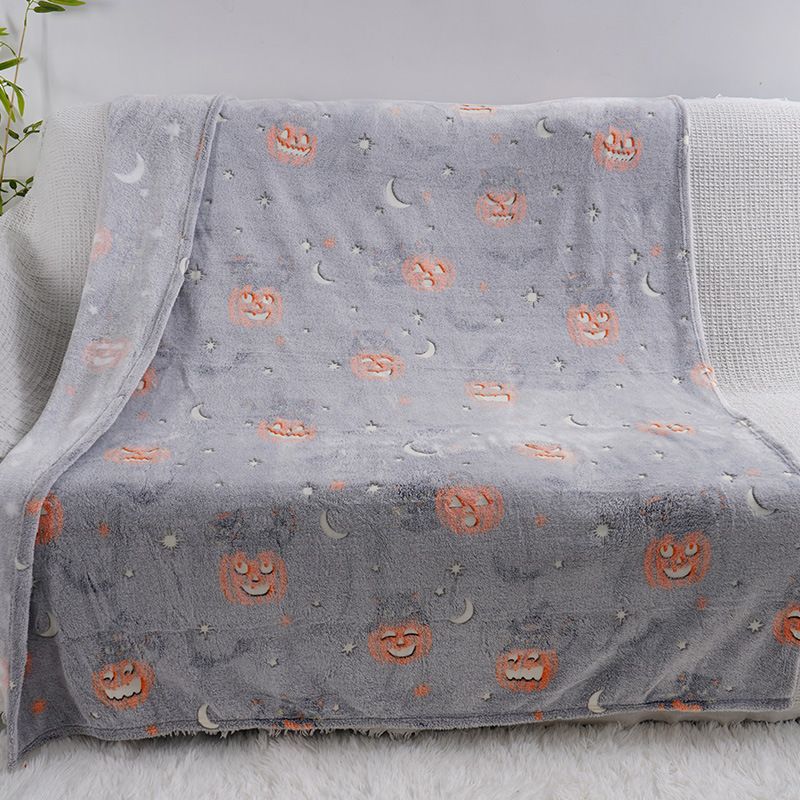 Glow in the Dark Flannel Blanket with Playful Hallowen Pumpkin (S126 / 150 x 200CM) - Versatile Soft Plush Magic Throw Blanke